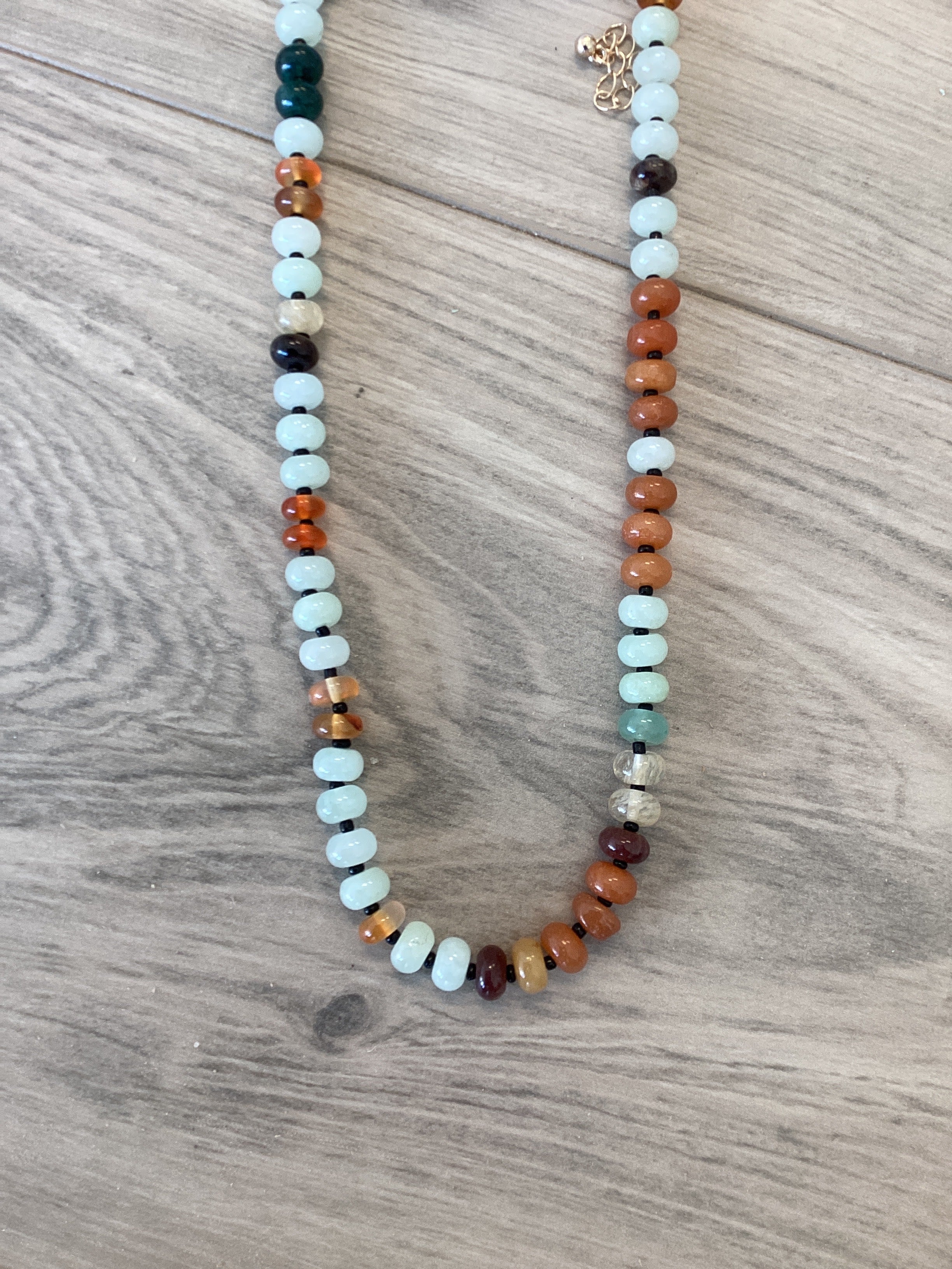 Natural Agate Glass Semi Precious Bead Necklace Green/Natural