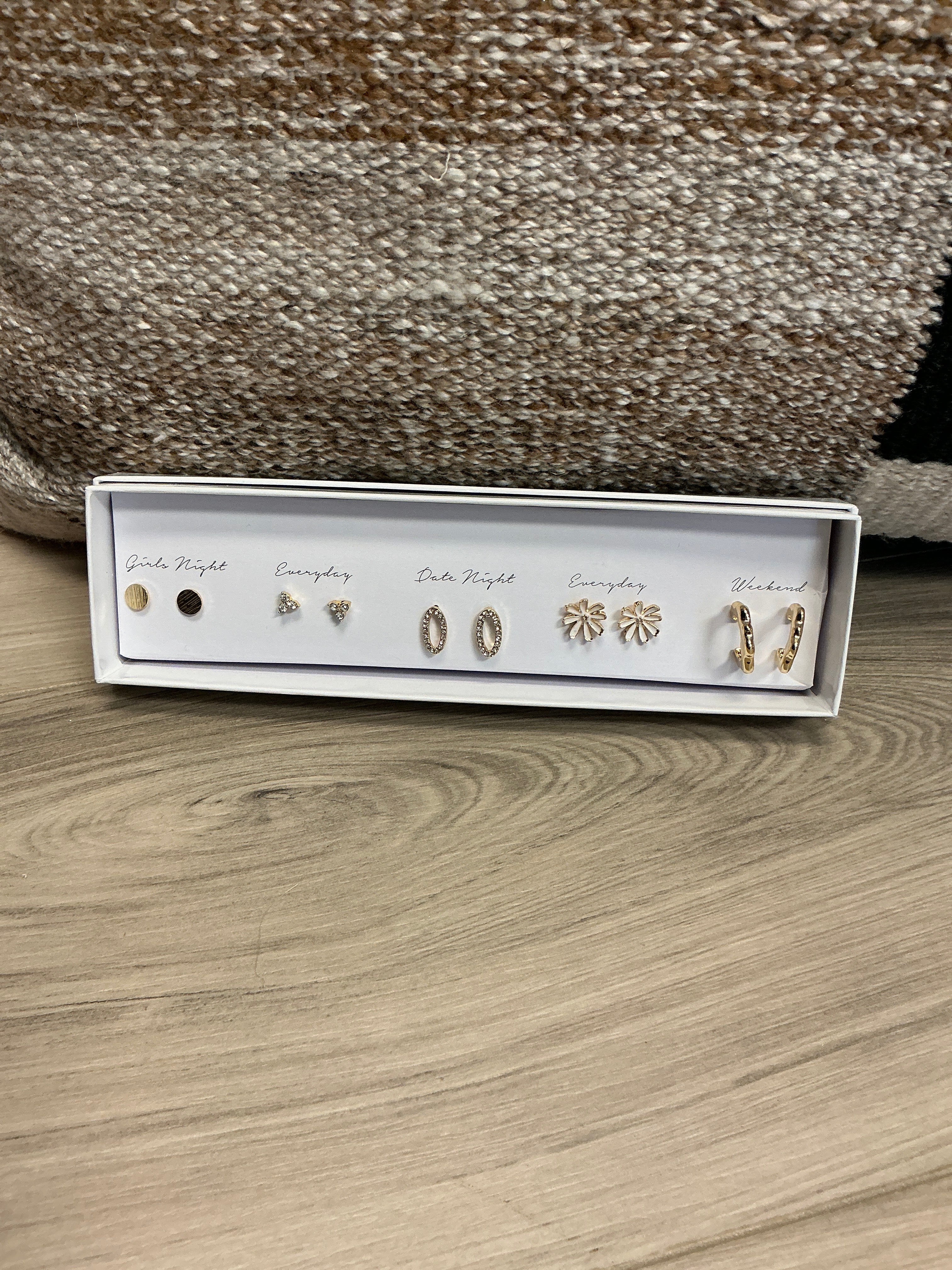 Daisy Earring Box Set