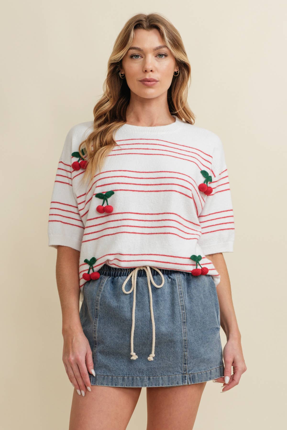 CHERRY ACCENT STRIPE SWEATER