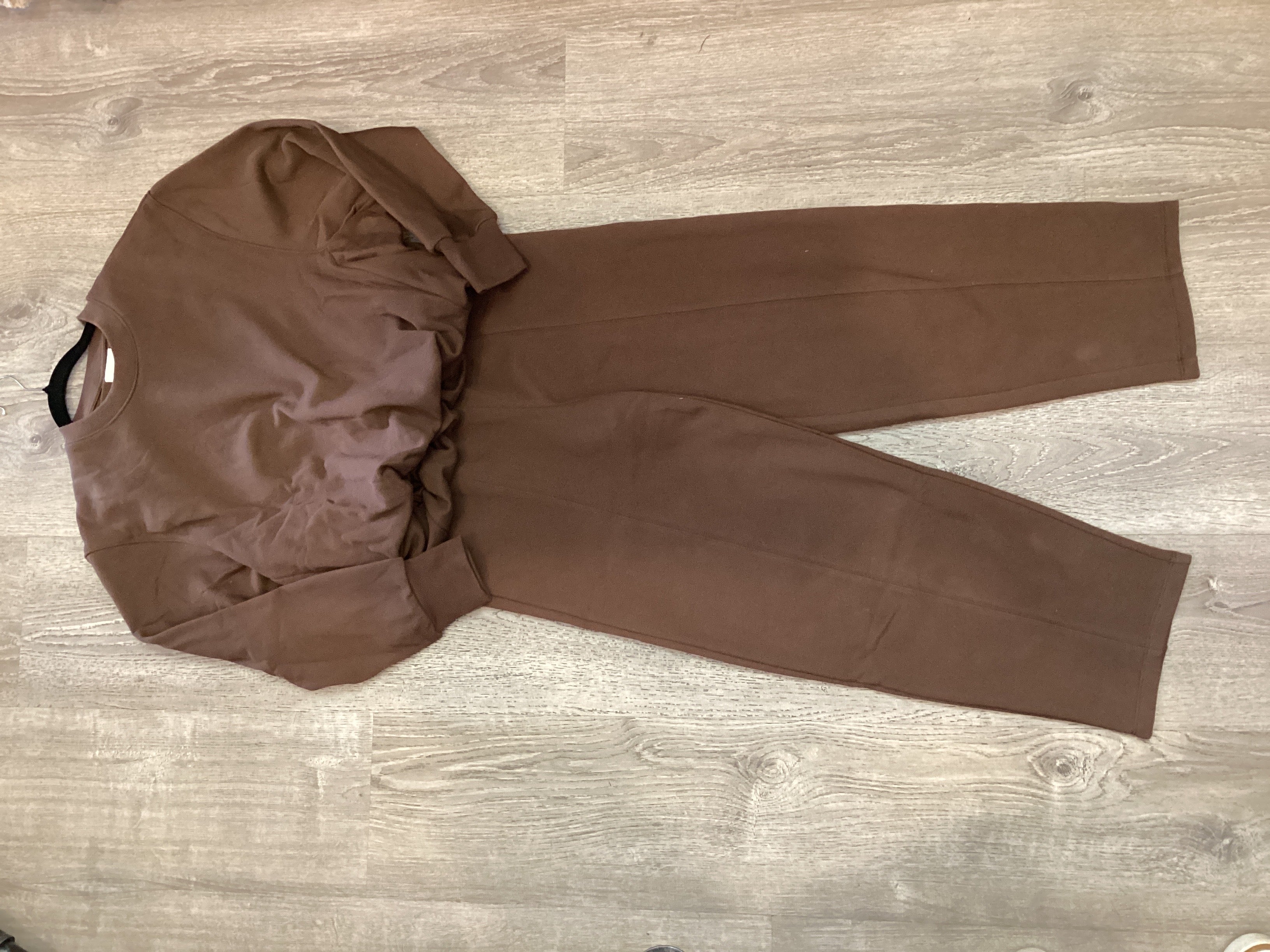 Bubble Hem Sweatshirt and Barrel Sweatpant Set