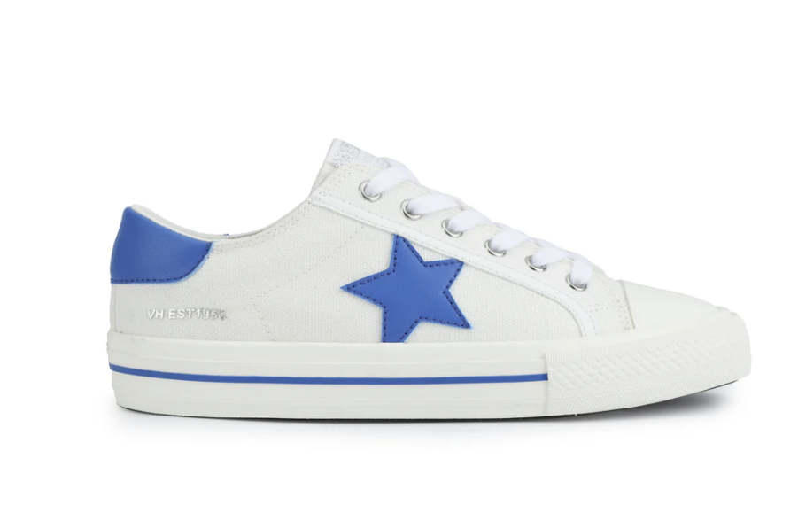 White sneaker with a blue star and sole on a white background