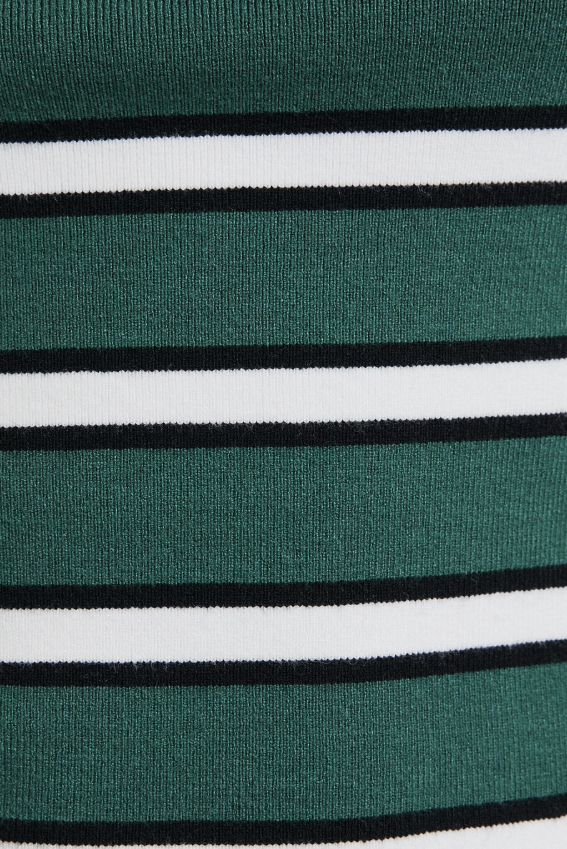 Close up of matching set