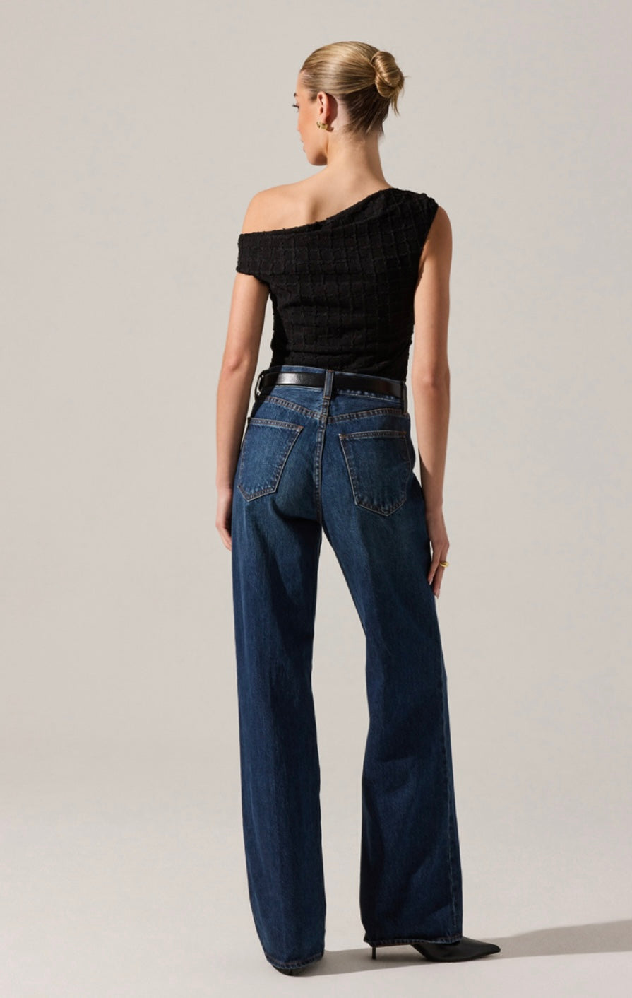 Lindy Textured Off The Shoulder Top