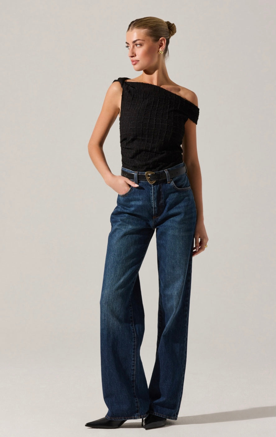 Lindy Textured Off The Shoulder Top