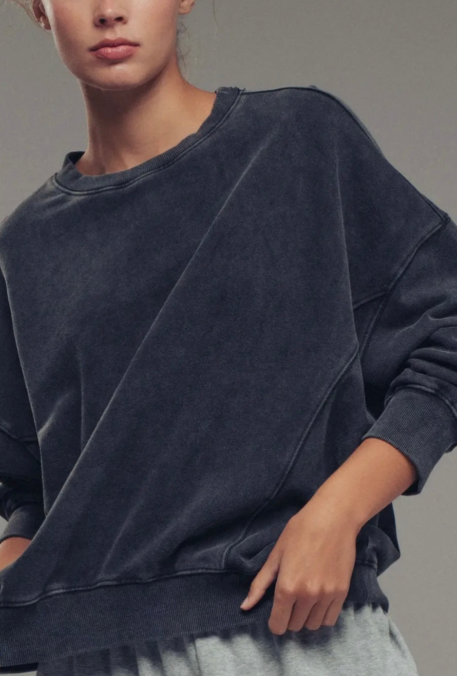 Pigment Washed Relaxed Fit Sweatshirt