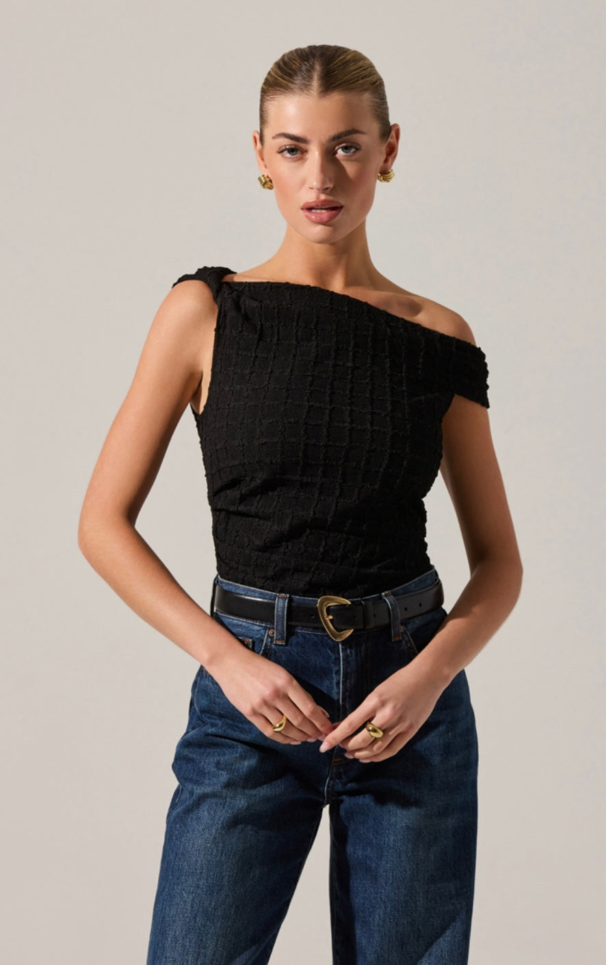 Lindy Textured Off The Shoulder Top