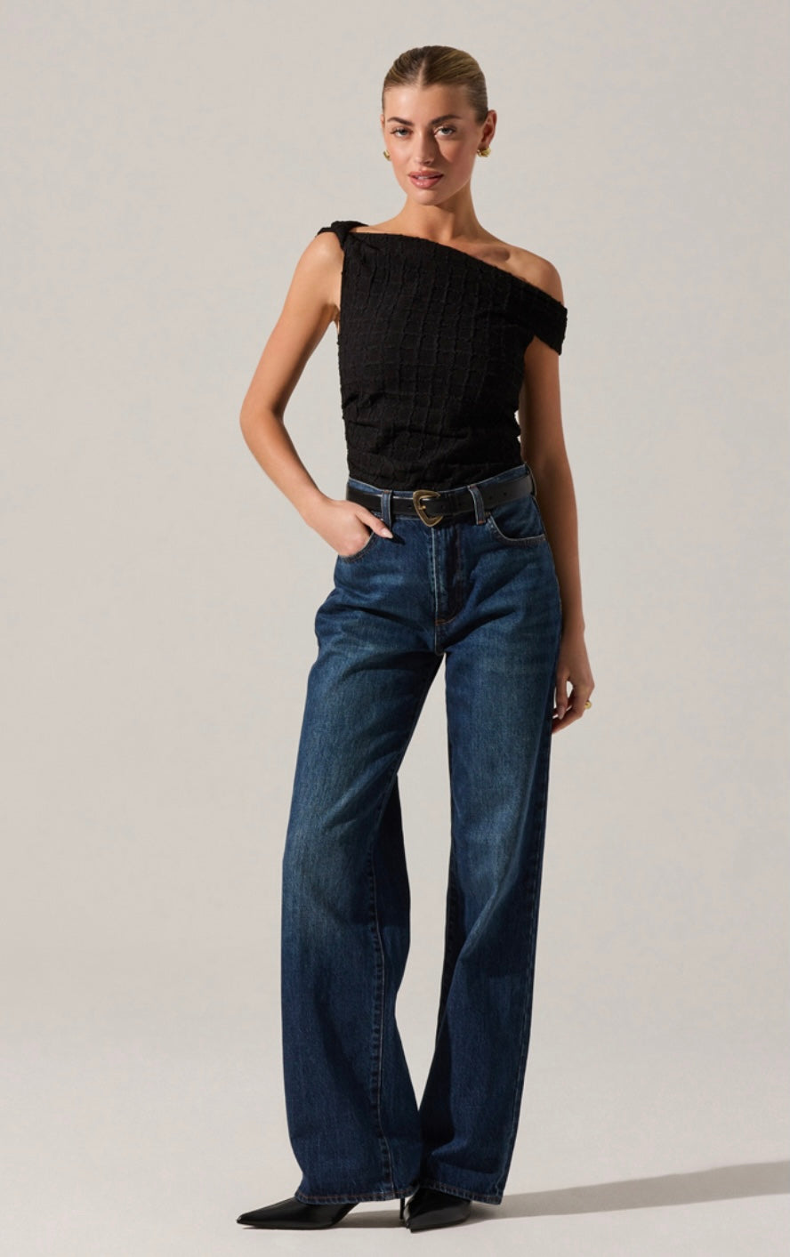 Lindy Textured Off The Shoulder Top