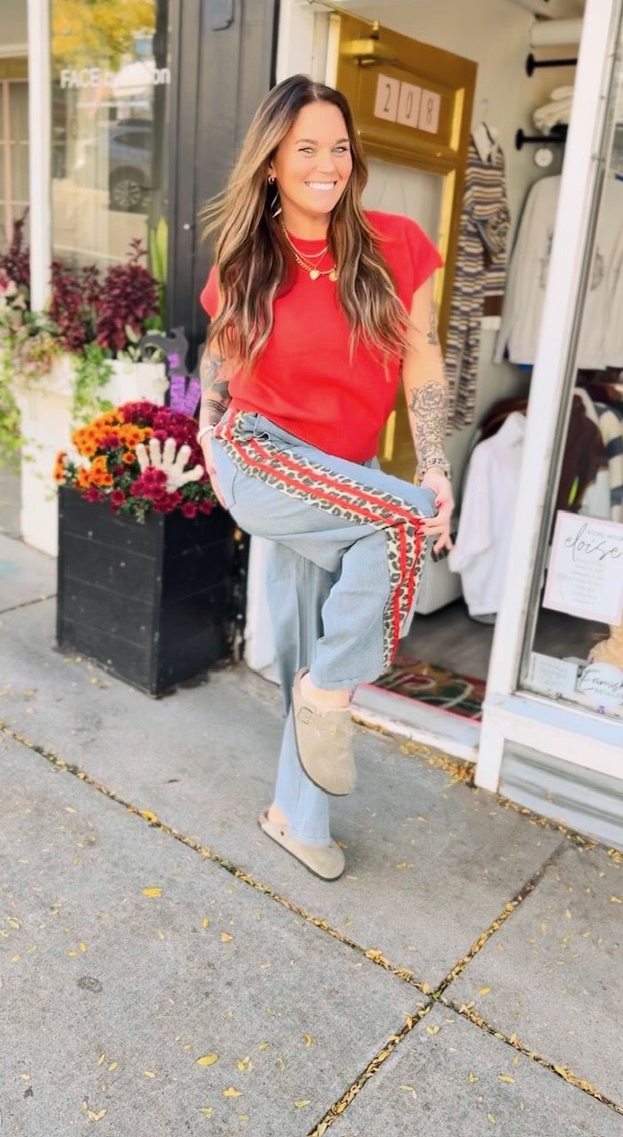 Side Leopard Accent Wide Leg Pant