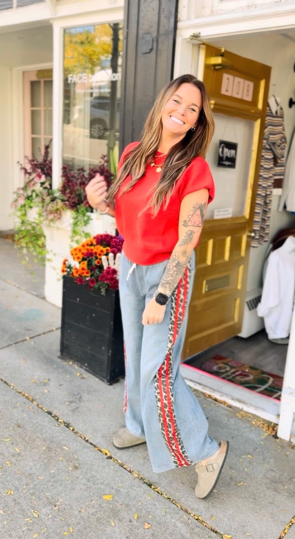 Side Leopard Accent Wide Leg Pant