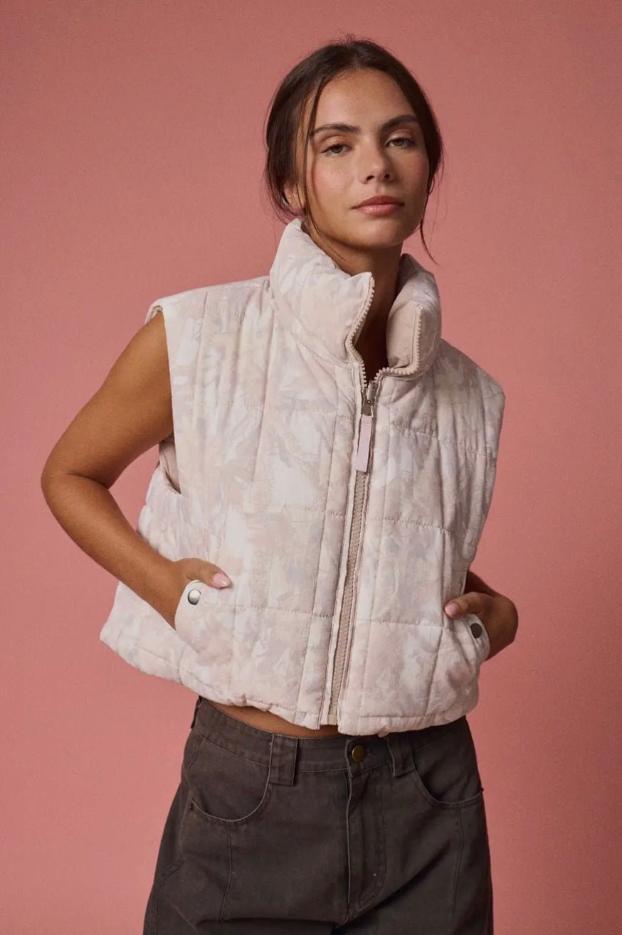 Camo Cropped Puffer Vest - eloise boutique
