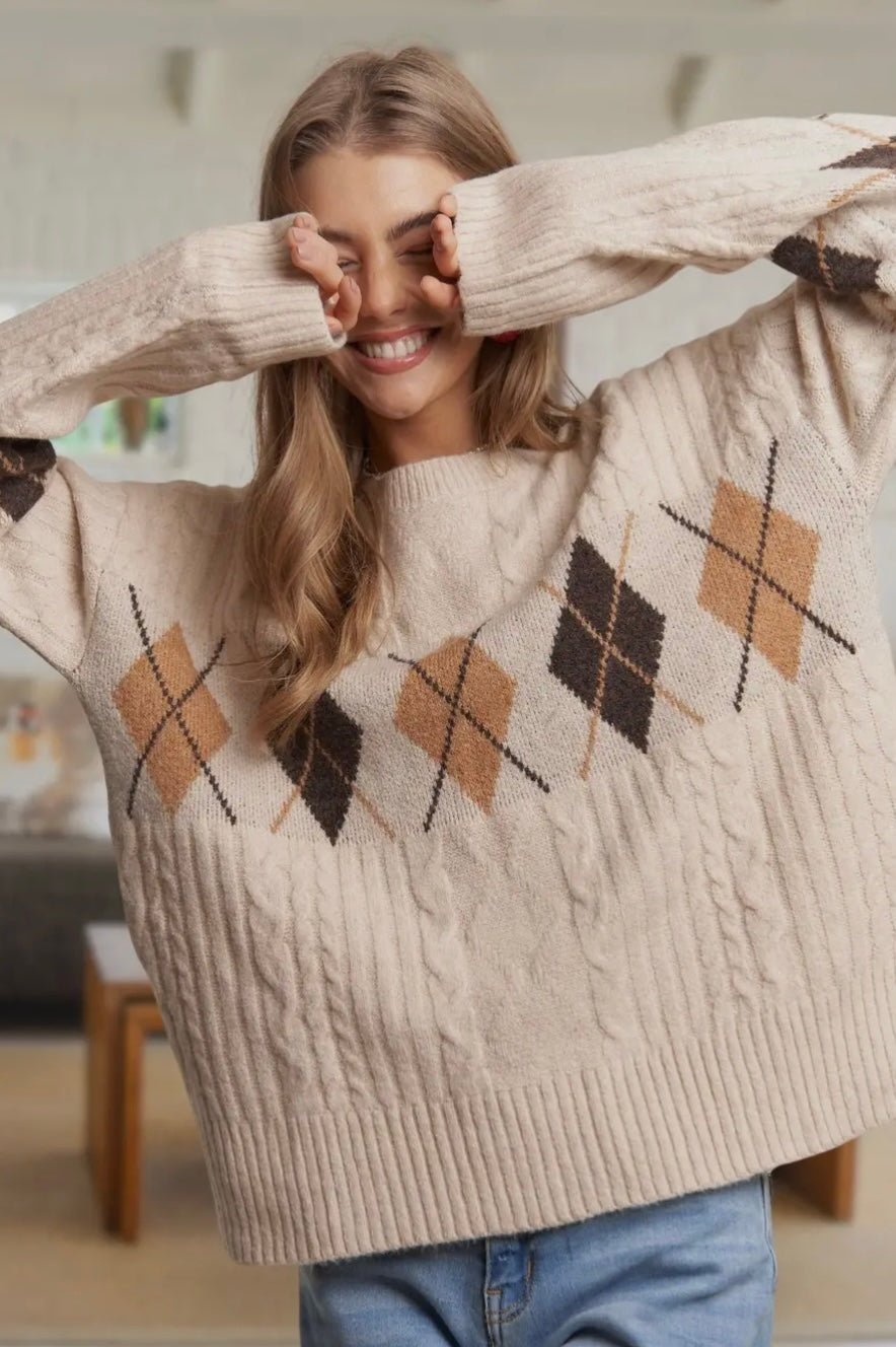 Diamond Pattern Cable Knit Sweater - eloise boutique