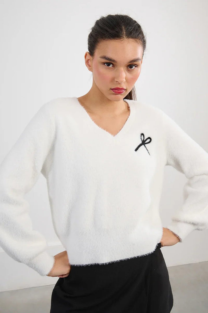 Fluffy Knit Bow Sweater - eloise boutique