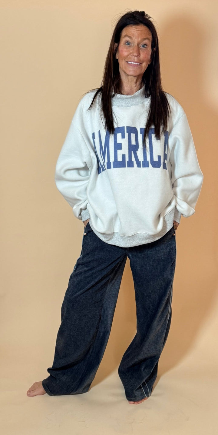 Heritage Reversible Mock Neck Sweatshirt - eloise boutique