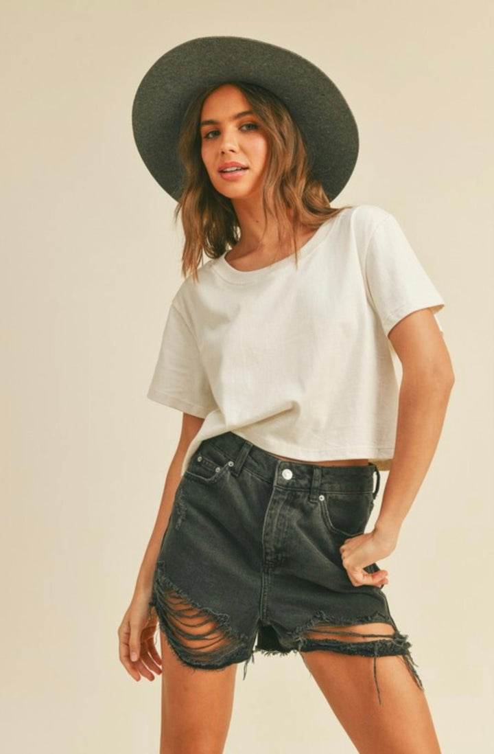 Hones Tee Short Cropped T-Shirt - eloise boutique