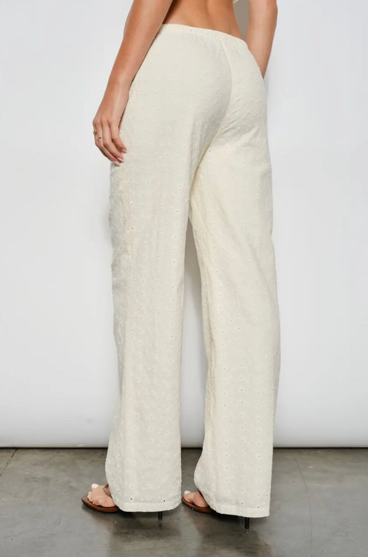 Lexi Eyelet Pant - eloise boutique