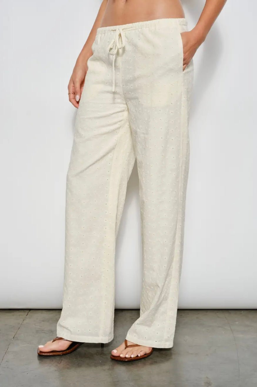 Lexi Eyelet Pant - eloise boutique