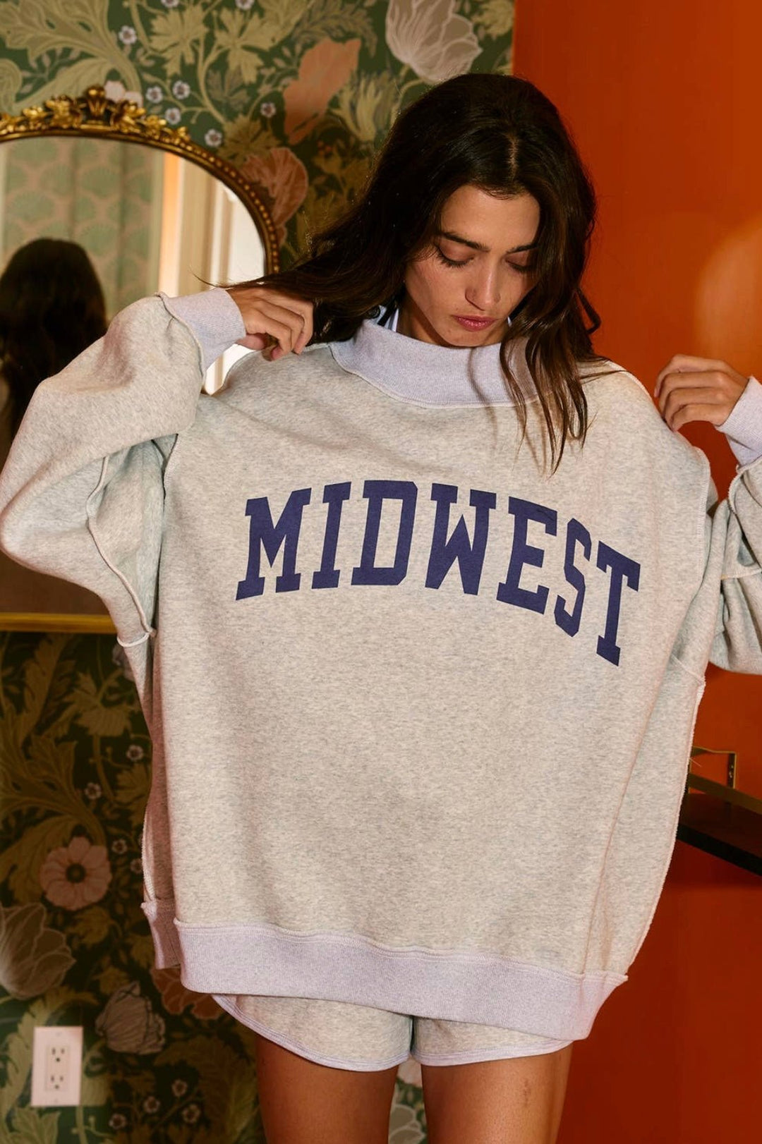 Midwest Mockneck Sweatshirt - eloise boutique