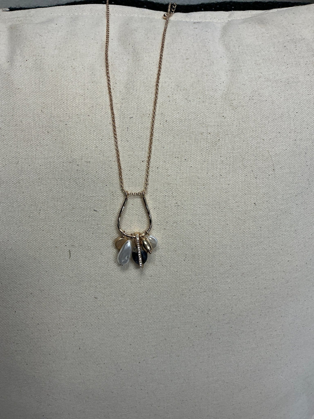 Pearl and Black Stone Charm Necklace - eloise boutique