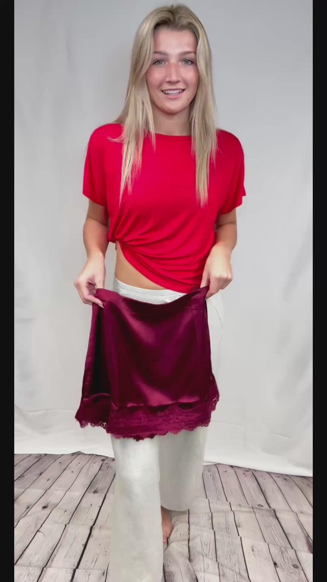 Video of woman doing a get ready with me video featuring the Chérie Boudoir Skort.