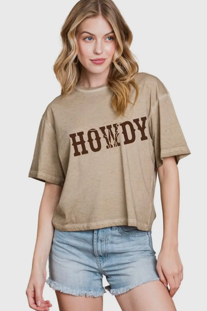 Puff Short Sleeve Howdy Longhorn Graphic Tee - eloise boutique