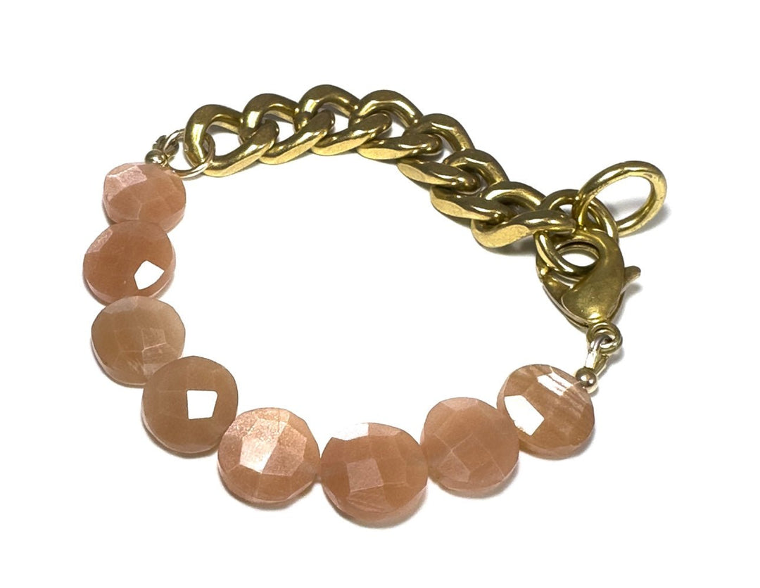 Rachel Nathan Bracelet Remix : Peach Moonstone Faceted Coin - eloise boutique