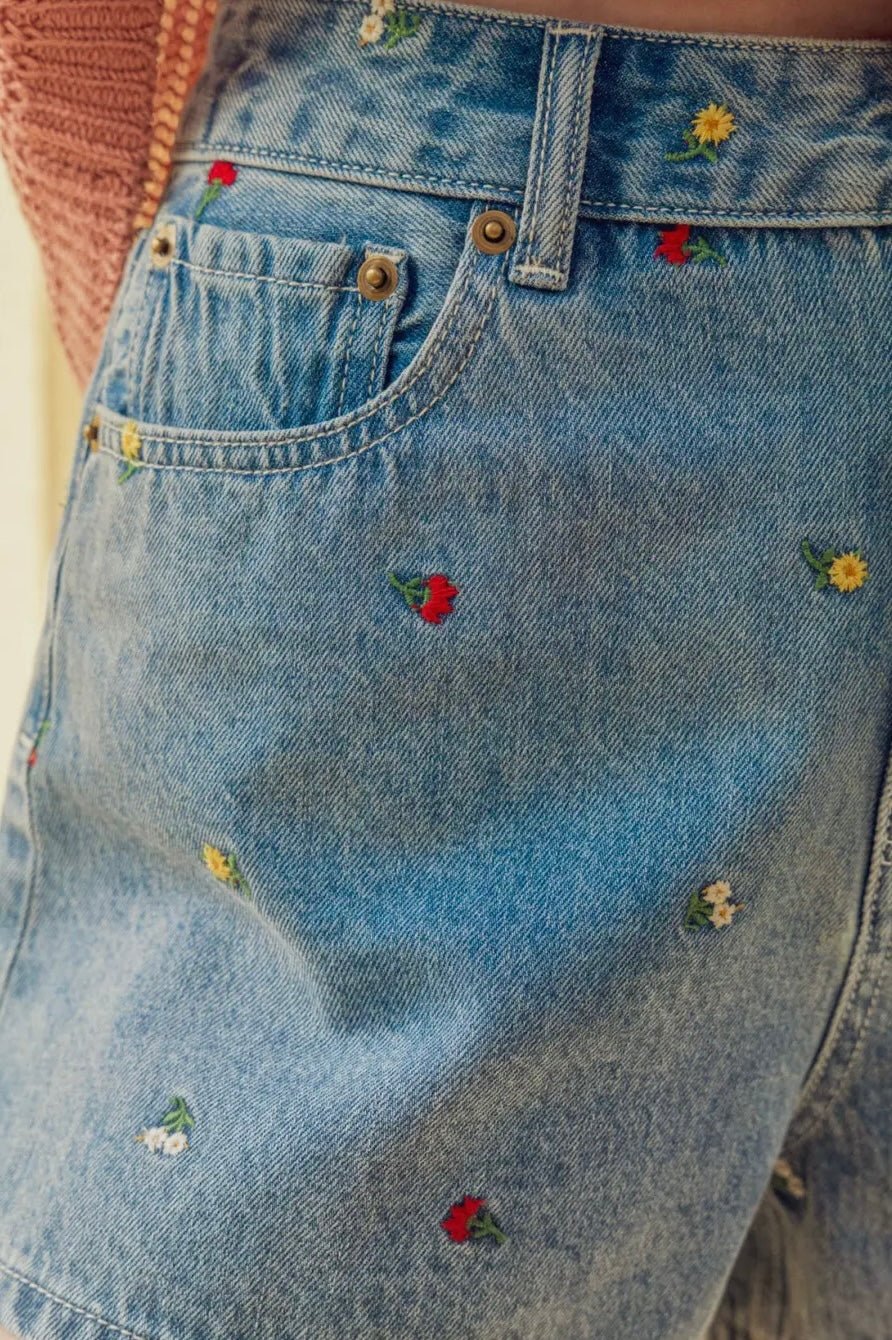 Spring Fling Embroidered Denim Shorts - eloise boutique