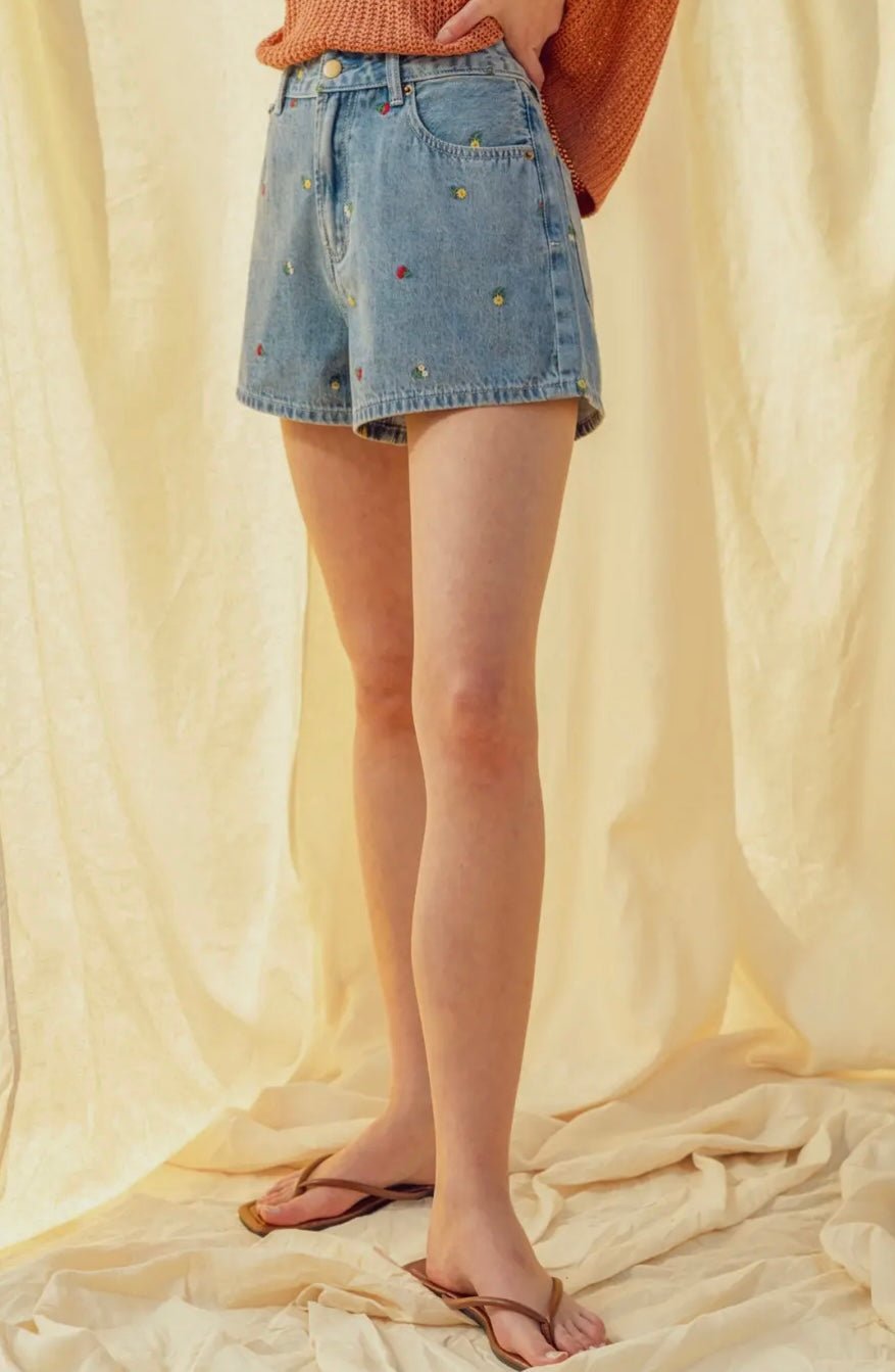 Spring Fling Embroidered Denim Shorts - eloise boutique