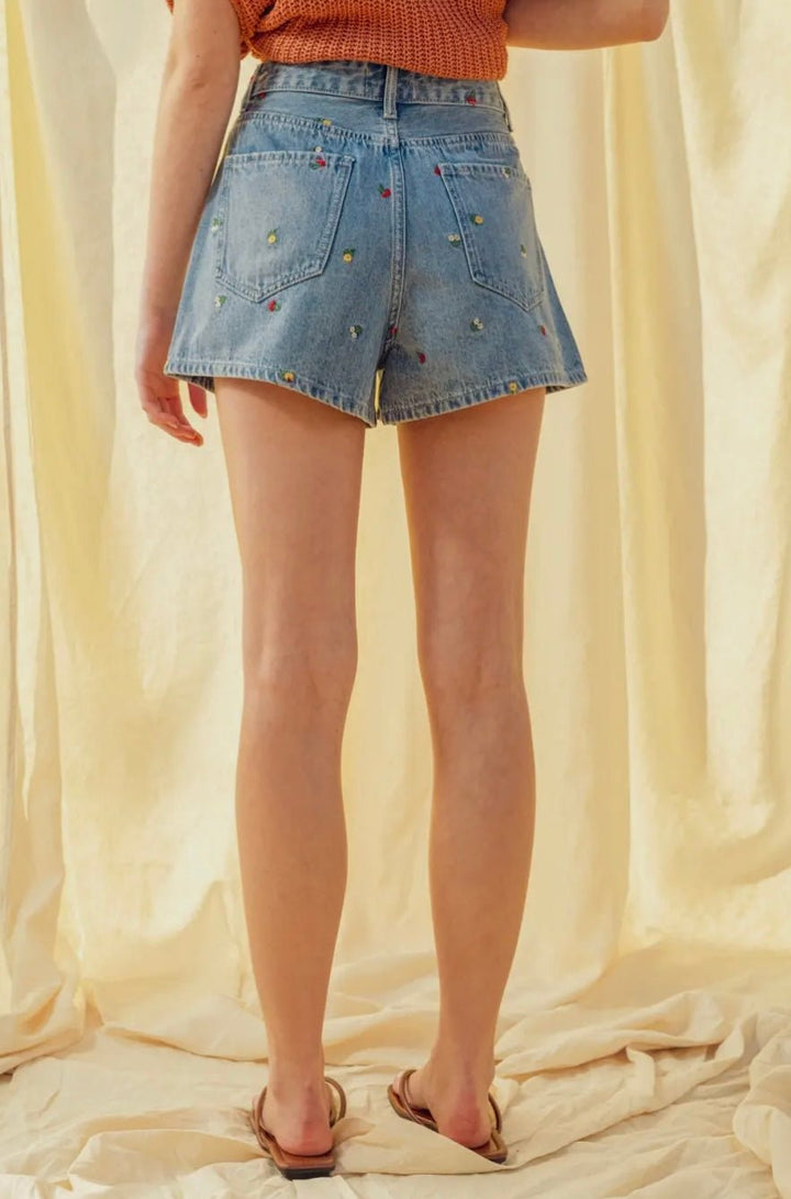 Spring Fling Embroidered Denim Shorts - eloise boutique