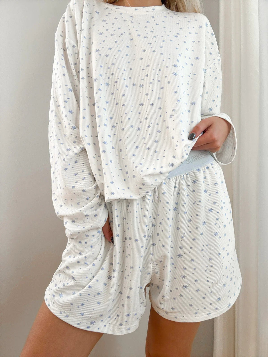 Sunkissed Snowflake Pajama Set - eloise boutique