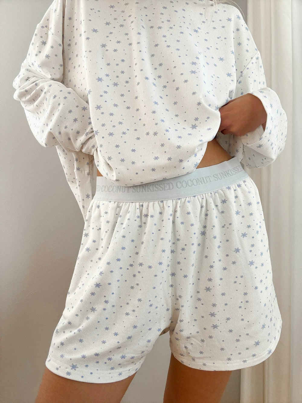 Sunkissed Snowflake Pajama Set - eloise boutique