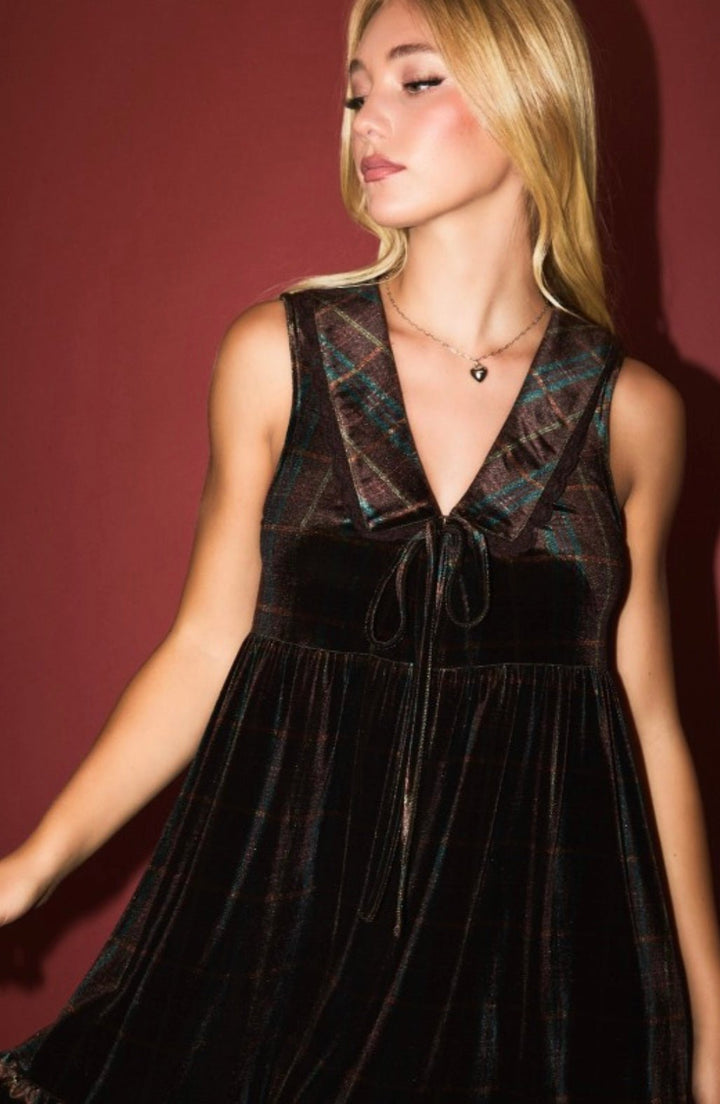 Velvet Collared Sleeveless Mini Dress - eloise boutique