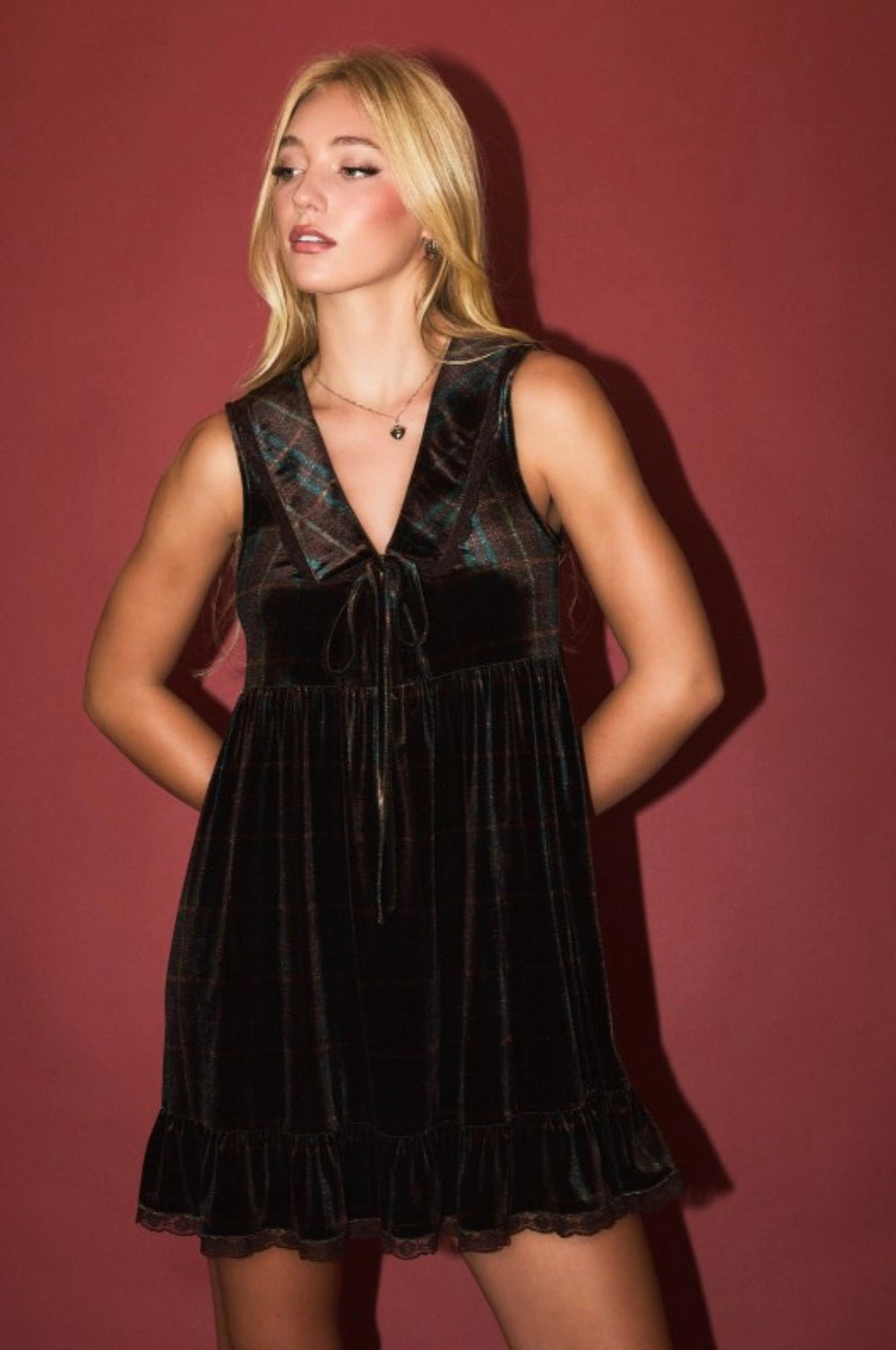 Velvet Collared Sleeveless Mini Dress - eloise boutique