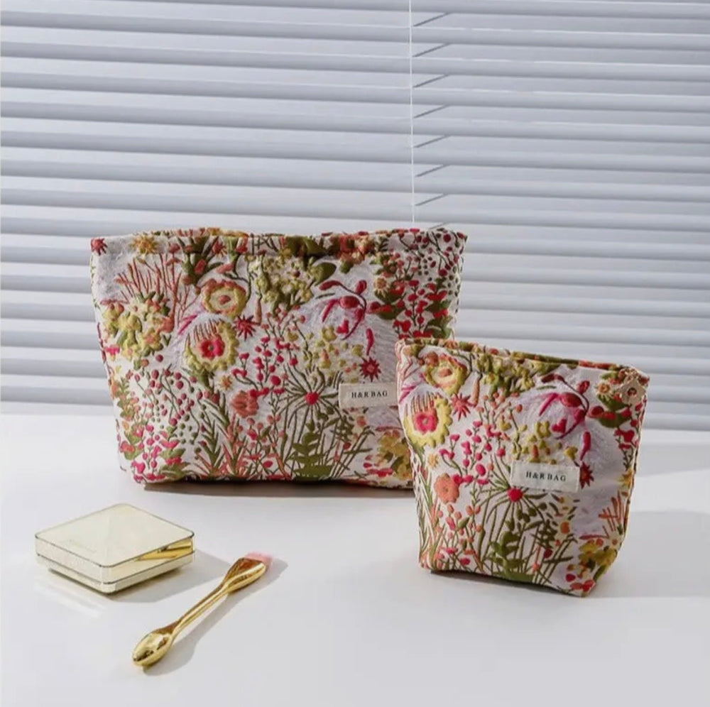 Vintage Floral Jacquard Portable Makeup Bag - SMALL - eloise boutique