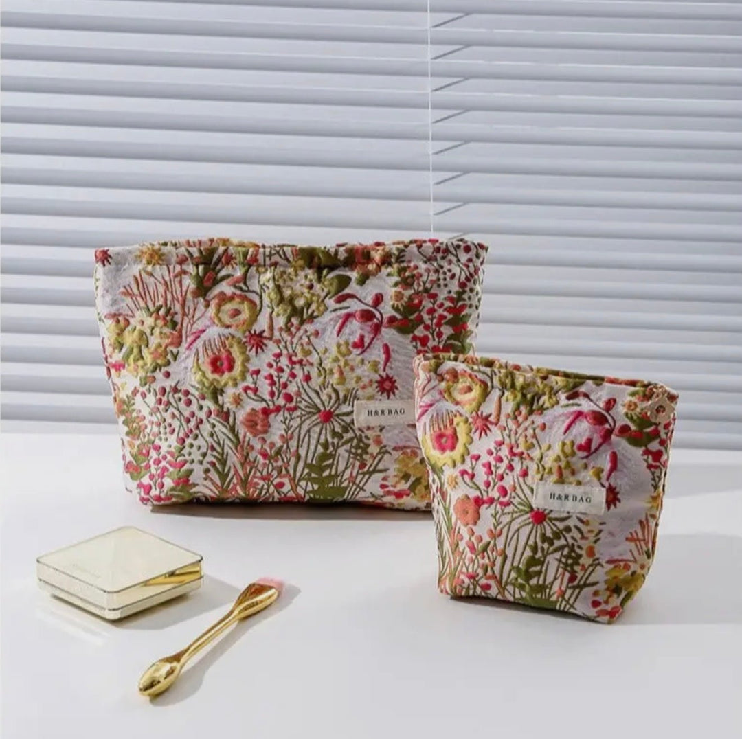 Vintage Floral Jacquard Portable Makeup Bag - SMALL - eloise boutique